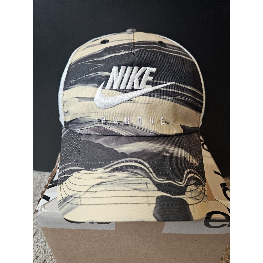 Nike Purdue Boilermakers Heritage86 1Size SnapBack Hat Adjustable